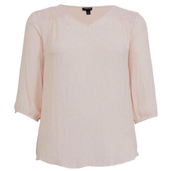 Torrid Blush Pink Shirred Smocked Crepe Flowy Top Blouse Shirt - Picture 4 of 11